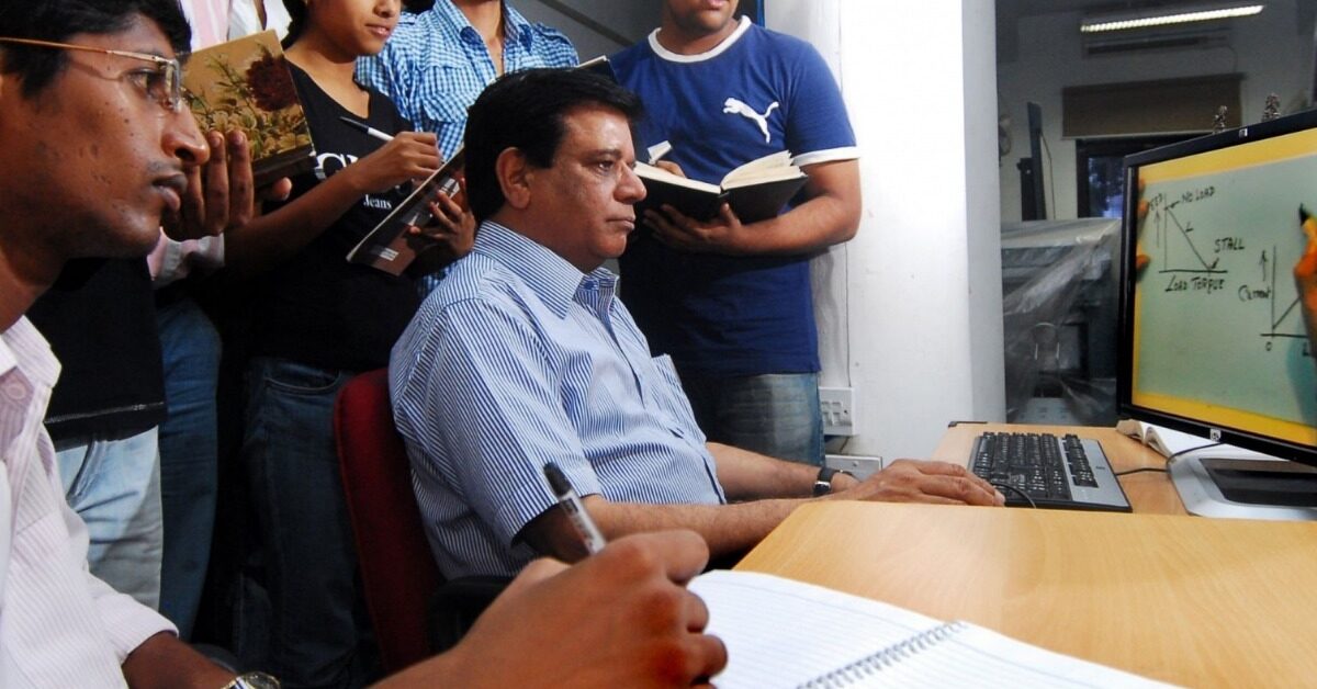 How can a summer internship at IIT Roorkee benefit CS students